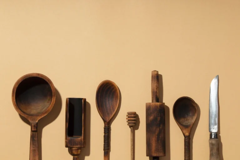 Drewniane akcesoria w handlu i gastronomii