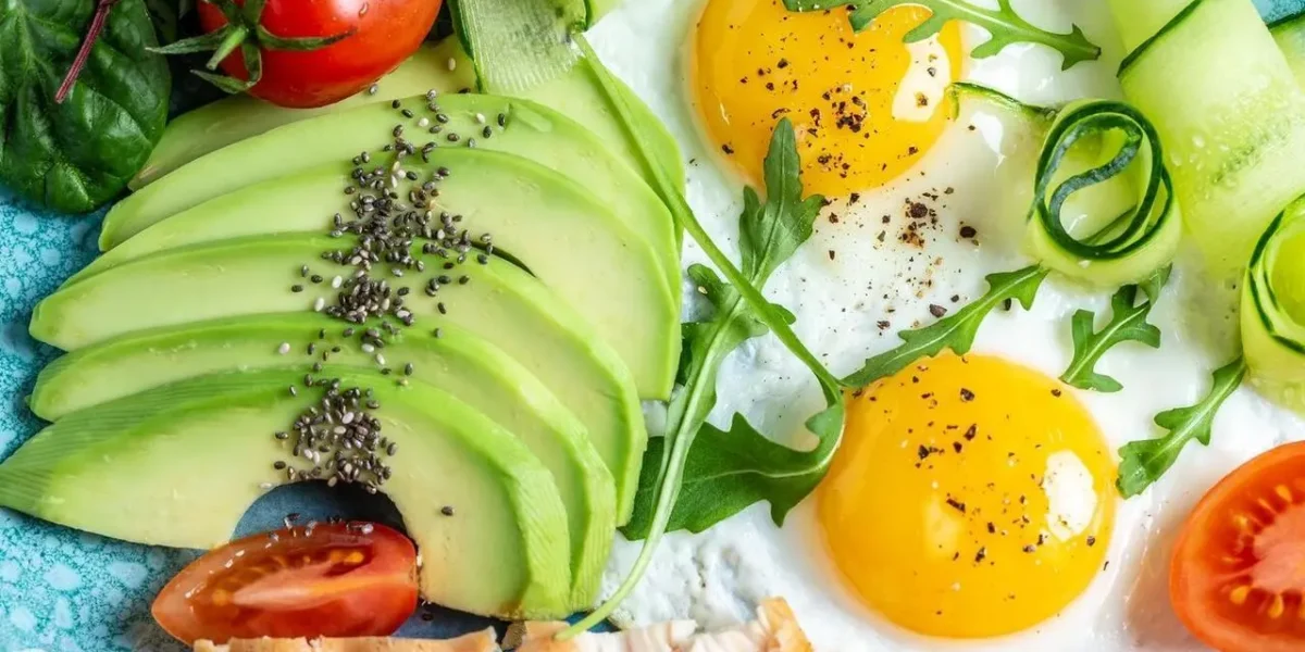 Jak przygotować zdrowe śniadanie do pracy w 15 minut?