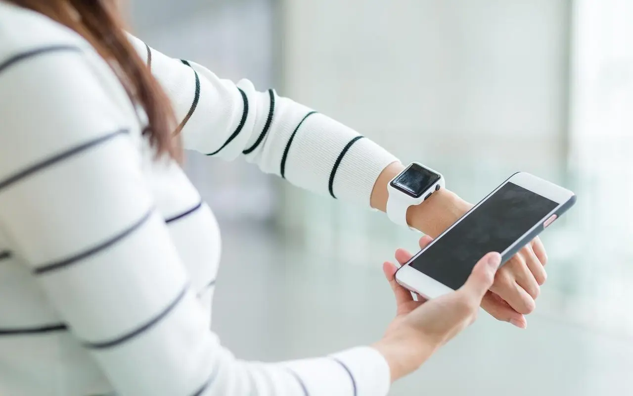 Minimalizm cyfrowy – jak ograniczyć nadmiar powiadomień na smartfonie?