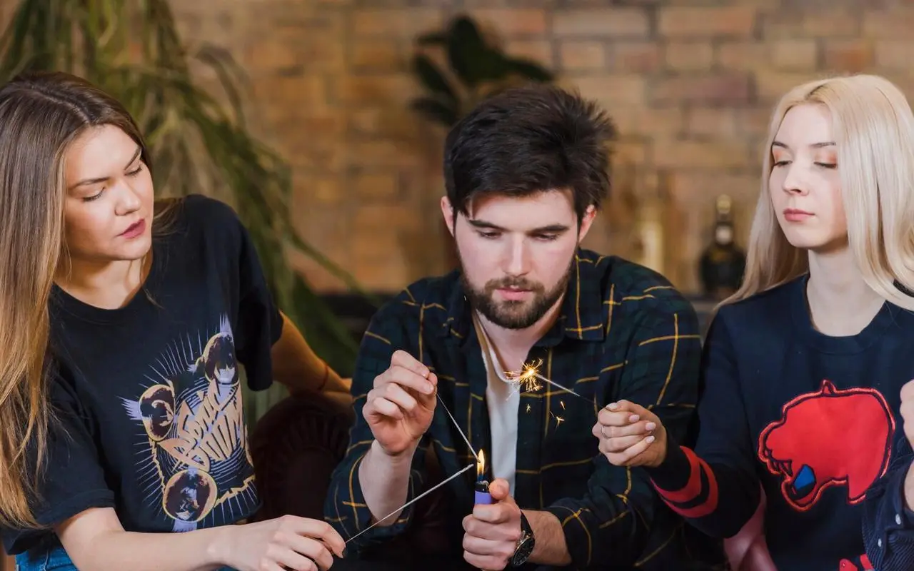 Najciekawsze escape roomy online – jak wybrać odpowiedni dla grupy znajomych?