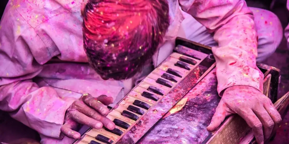 Polska muzyka alternatywna w 2025 – które zespoły śledzić?